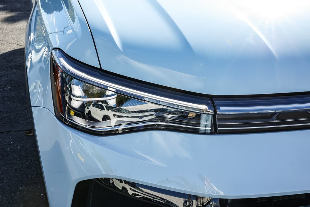 New 2026 Volkswagen Taos SE image 14