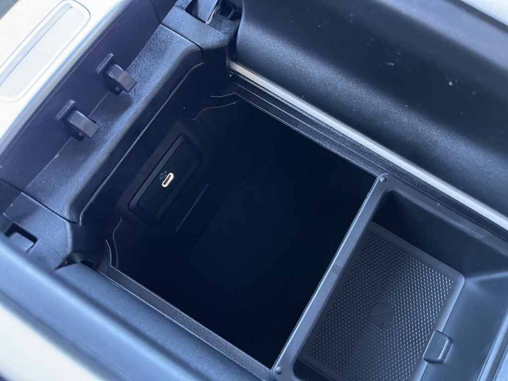 Used 2025 Mercedes-Benz GLC 350e 4MATIC image 46