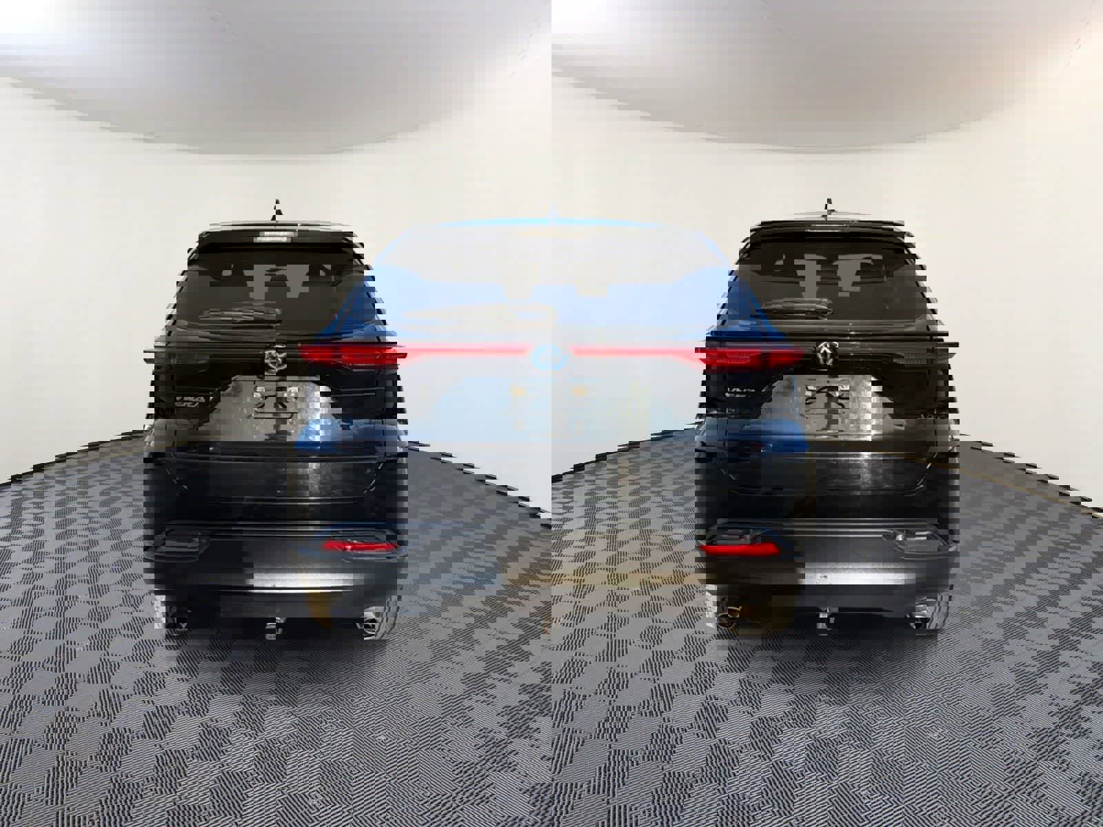 Used 2023 Toyota Venza LE image 7