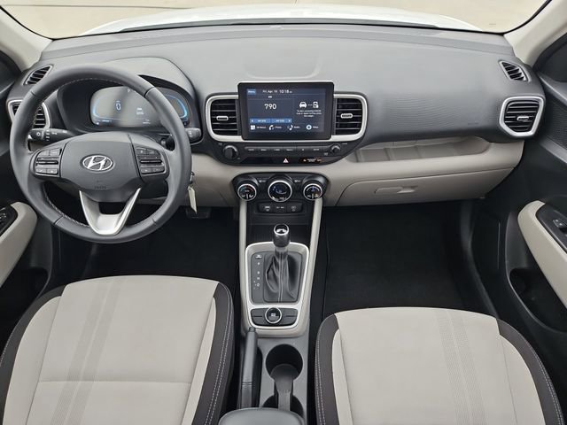 Used 2023 Hyundai Venue SEL image 9