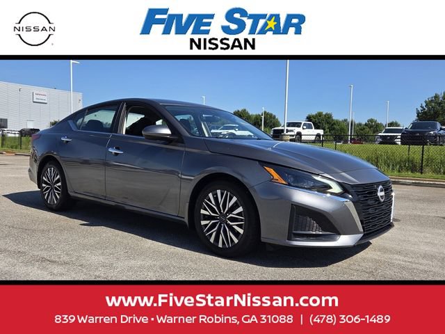 Used 2023 Nissan Altima 2.5 SV