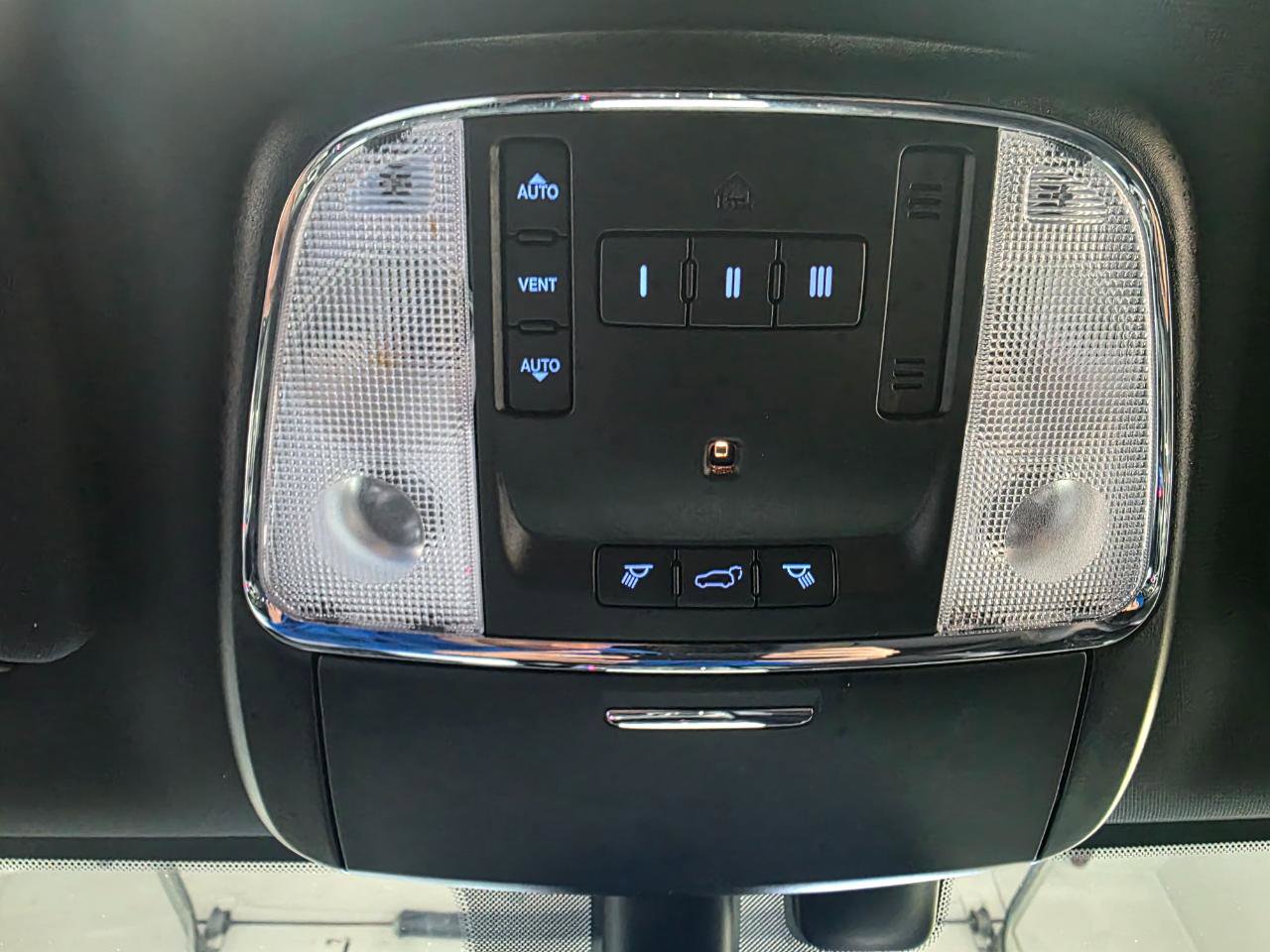 Used 2018 Dodge Durango GT w/ Premium Group AWD/4WD image 38