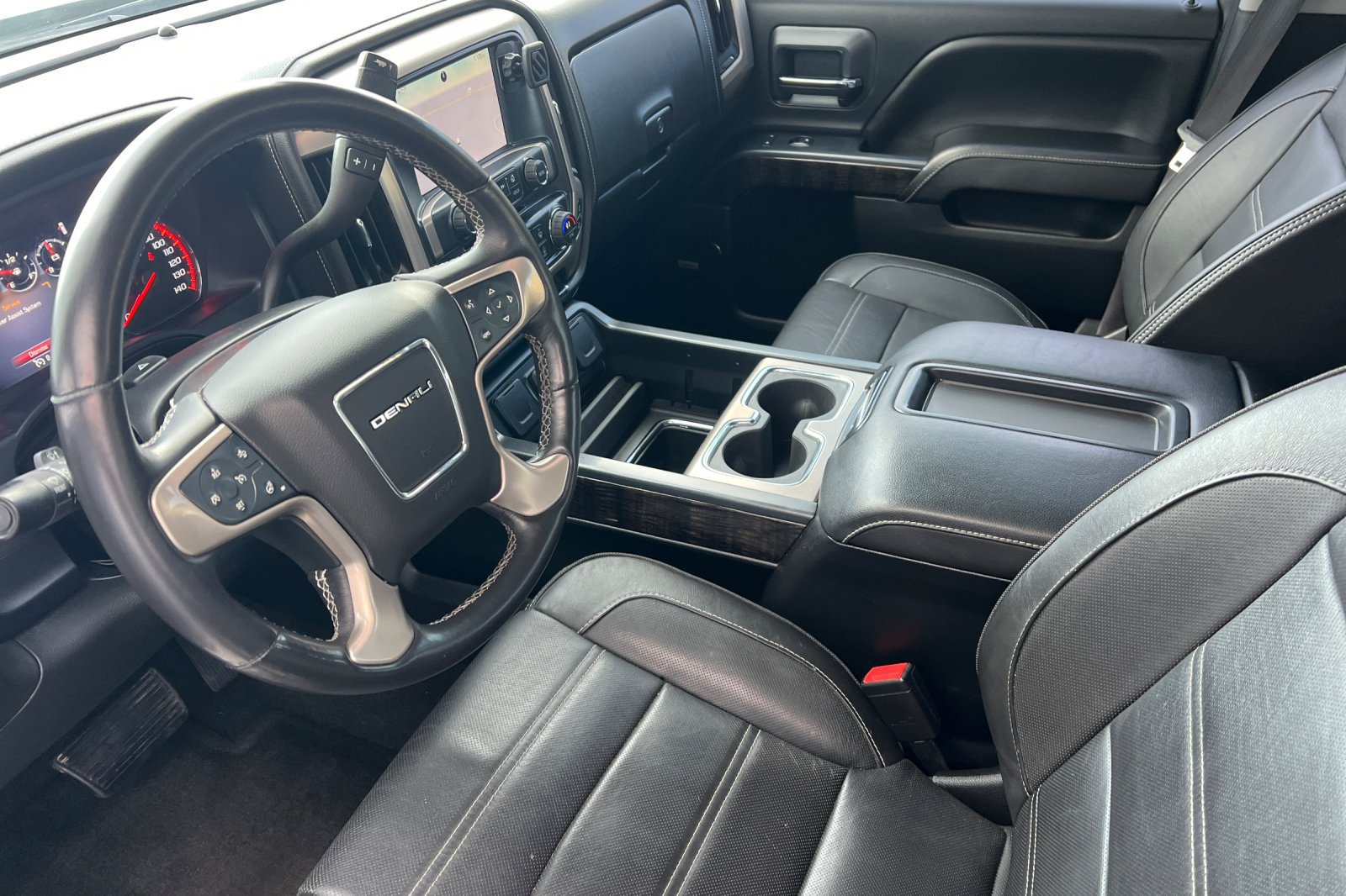Used 2015 GMC Sierra 3500 Denali w/ Duramax Plus Package AWD/4WD image 7