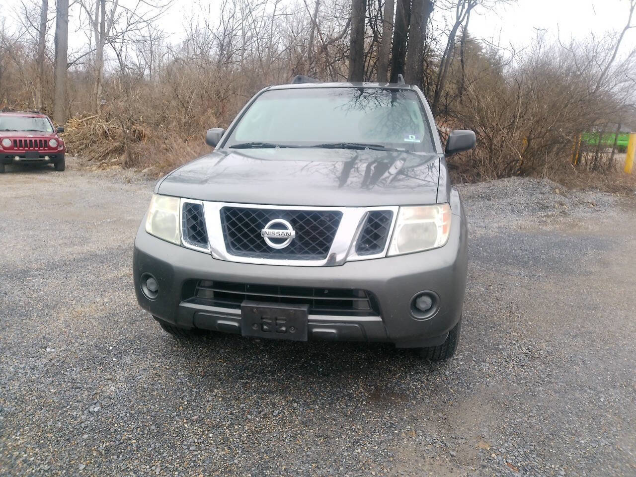 Used 2009 Nissan Pathfinder S image 2