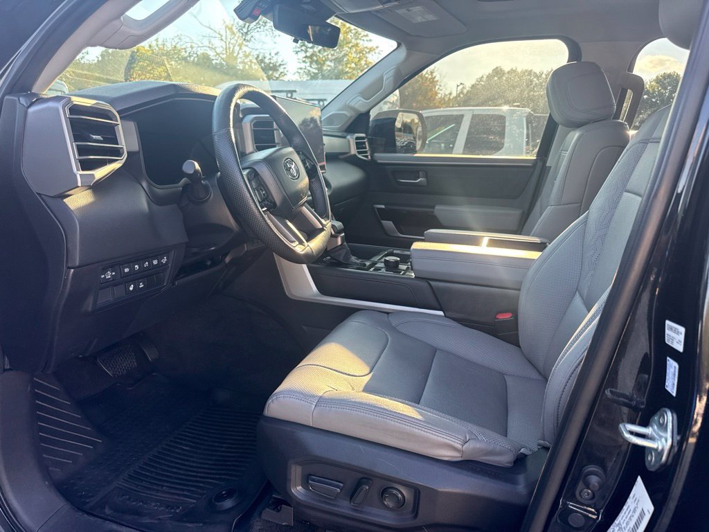 Used 2024 Toyota Tundra Limited AWD/4WD image 3
