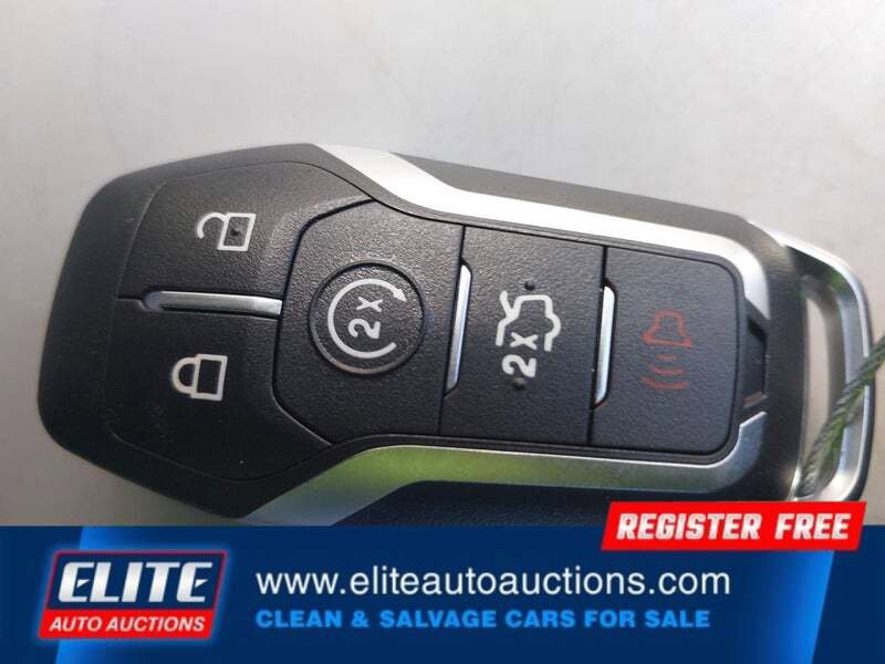 Used 2017 Ford Fusion SE w/ Fusion SE Technology Package image 21