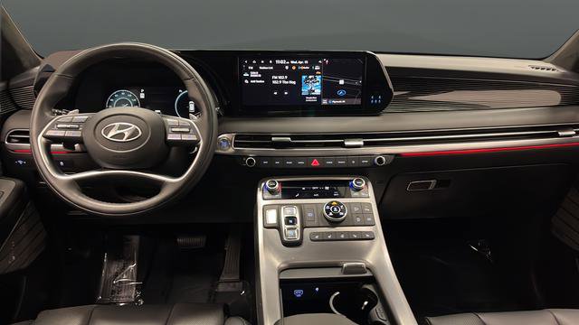 Used 2025 Hyundai Palisade Calligraphy image 11
