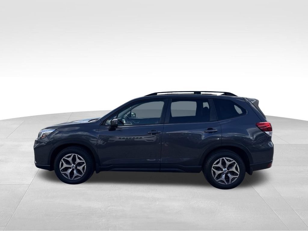 Used 2021 Subaru Forester Premium AWD/4WD image 9