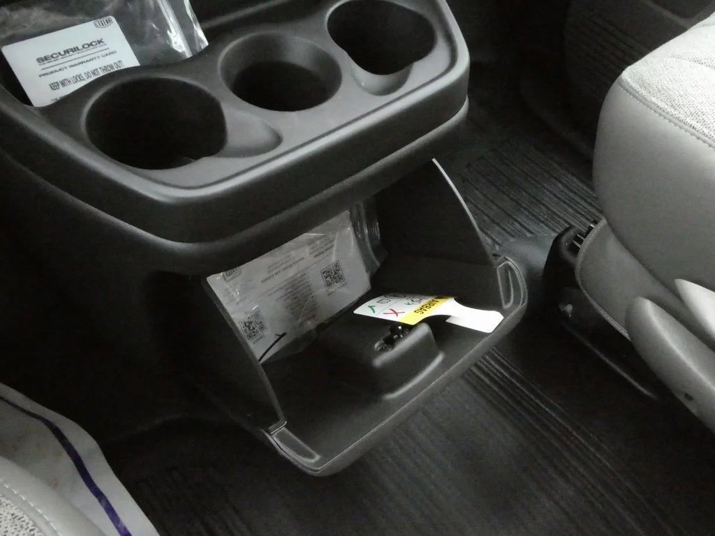 New 2025 GMC Savana 2500 w/ Driver Convenience Package image 17