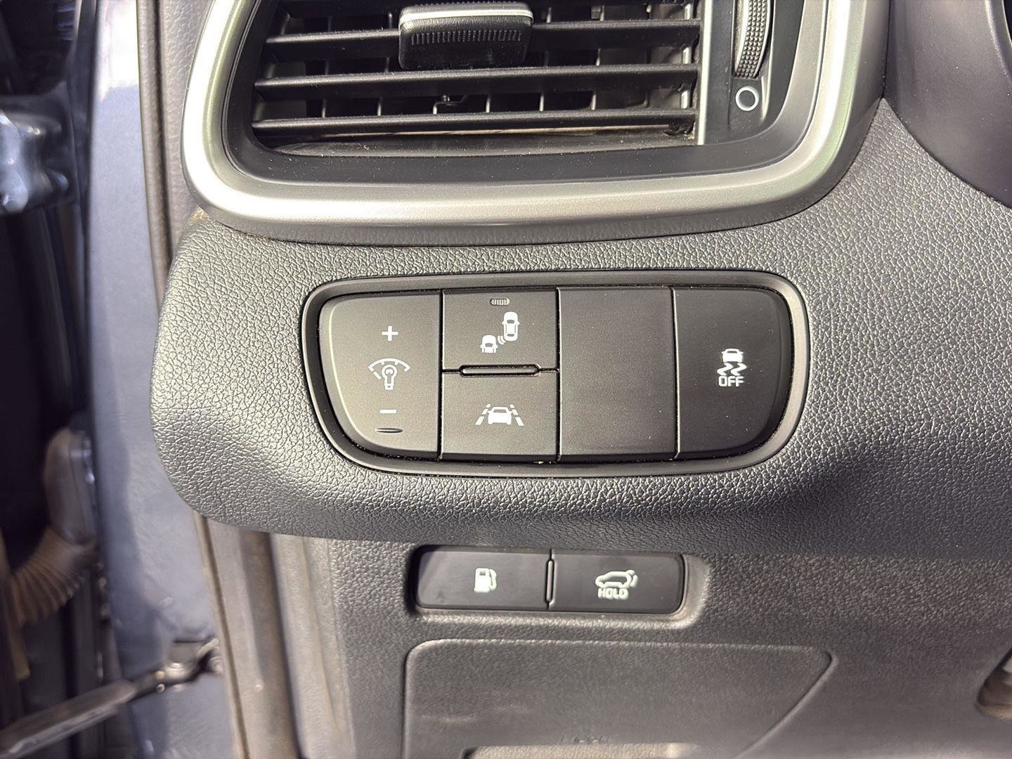 Used 2020 Kia Sorento EX image 25