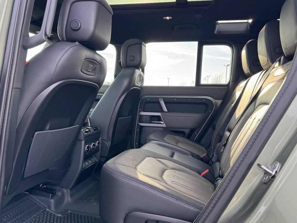Used 2022 Land Rover Defender 110 X-Dynamic HSE AWD/4WD image 10