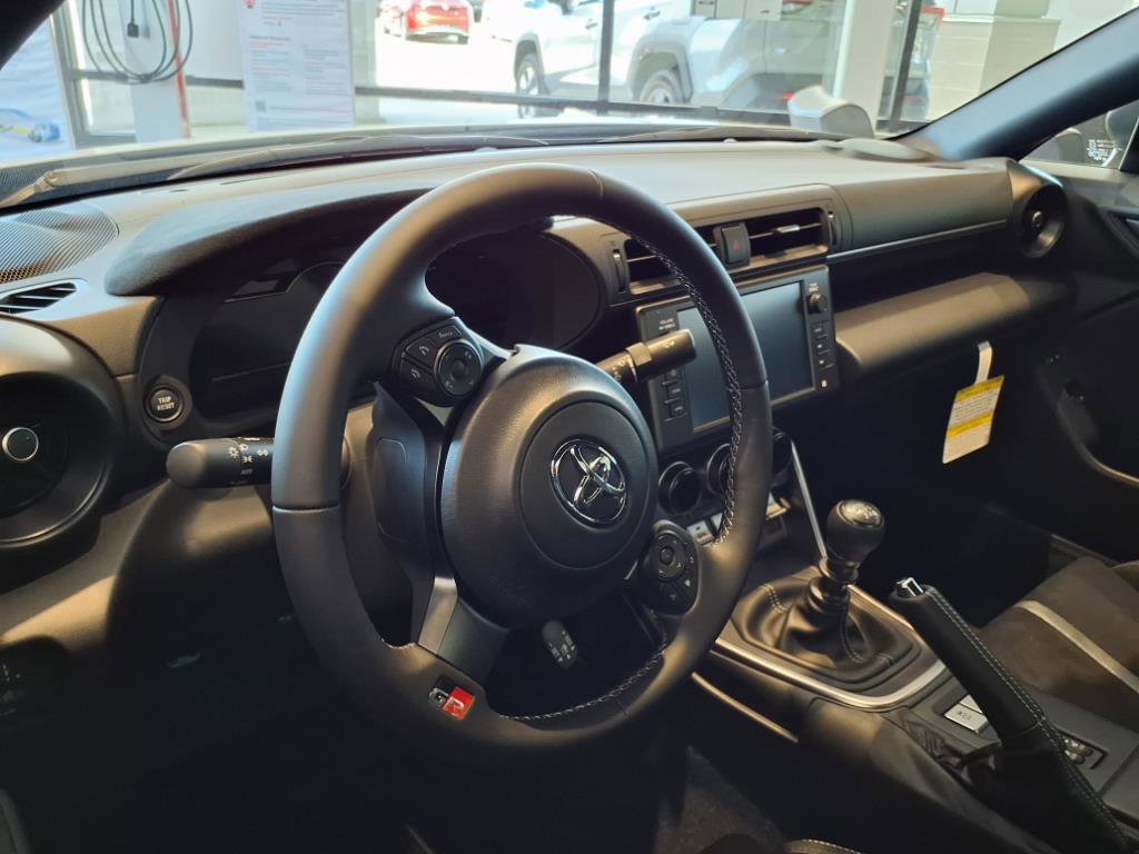New 2025 Toyota GR86 Premium image 5