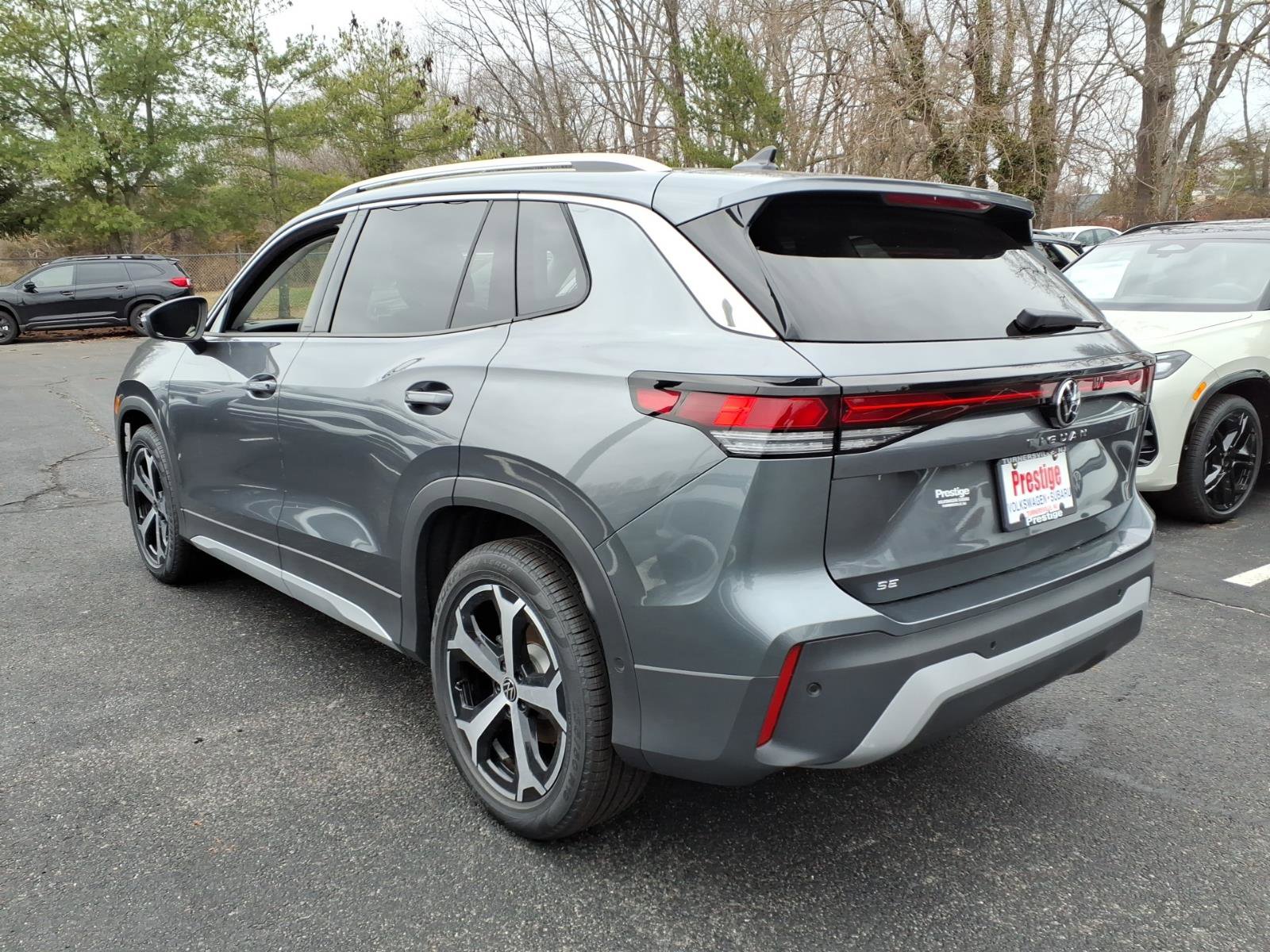 New 2026 Volkswagen Tiguan SE image 3