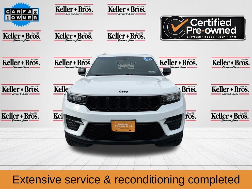 Certified 2023 Jeep Grand Cherokee Altitude AWD/4WD image 2