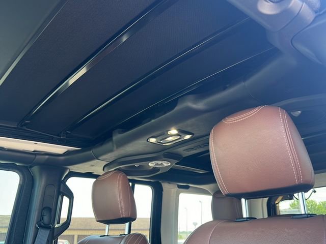 Used 2021 Jeep Wrangler Unlimited Rubicon w/ Trailer Tow Package image 11