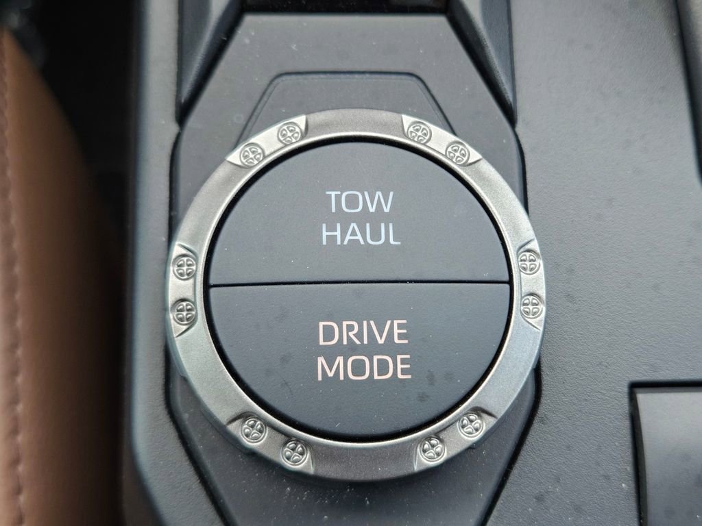 Used 2025 Toyota 4Runner Limited RWD image 20