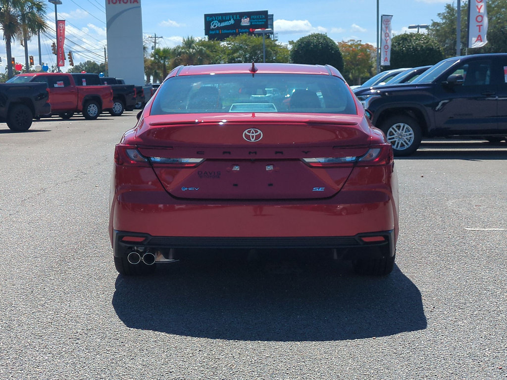 Used 2026 Toyota Camry SE FWD image 4