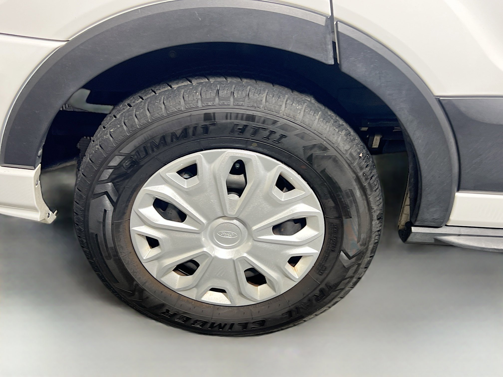 Used 2024 Ford Transit 350 XLT image 13