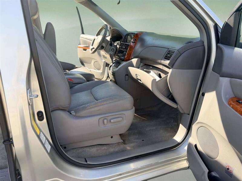 Used 2007 Toyota Sienna XLE AWD/4WD image 26
