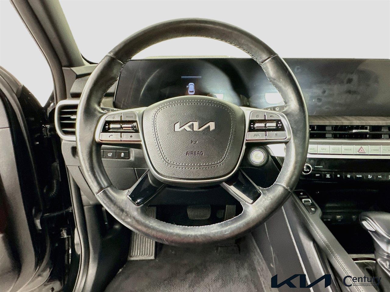 Certified 2023 Kia Telluride EX w/ EX Captain's Chair Package AWD/4WD image 11