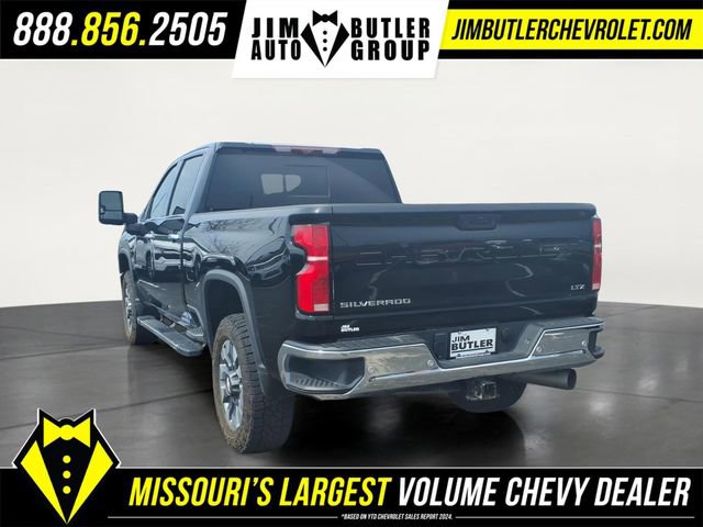 Used 2024 Chevrolet Silverado 3500 LTZ w/ LTZ Premium Package AWD/4WD image 2
