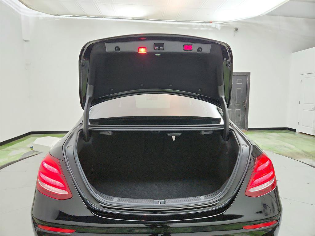 Used 2018 Mercedes-Benz E 43 AMG 4MATIC Sedan image 32