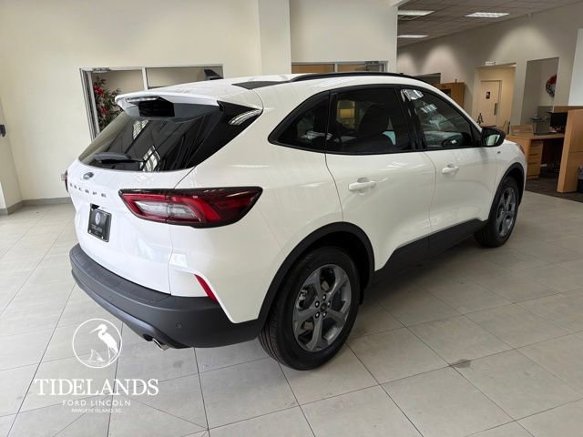 New 2026 Ford Escape ST-Line w/ Tech Pack #1 FWD image 8