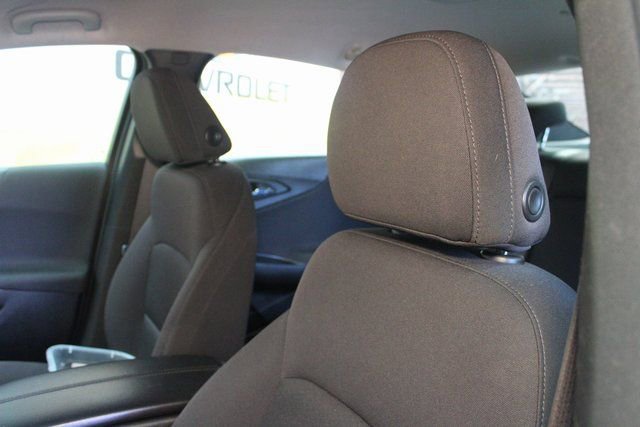 Used 2022 Chevrolet Malibu LT FWD image 15