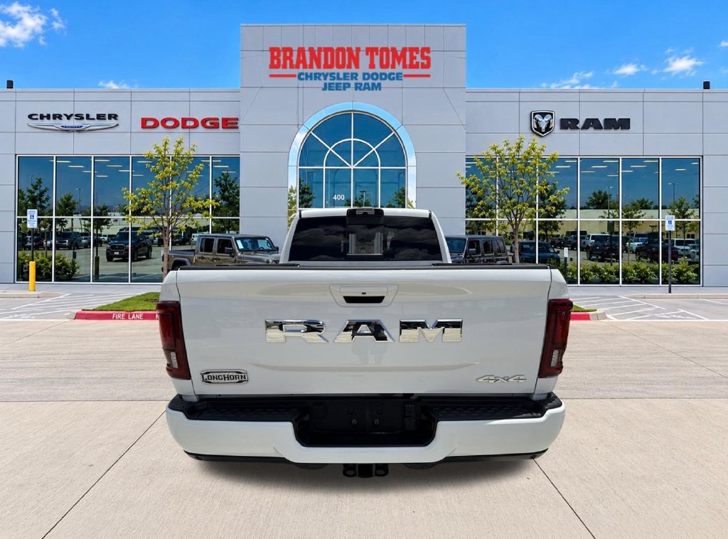 Used 2025 RAM 2500 Limited AWD/4WD image 4