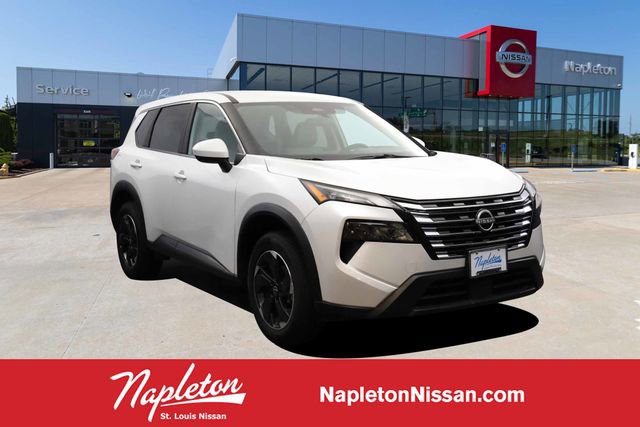 Used 2025 Nissan Rogue SV image 1