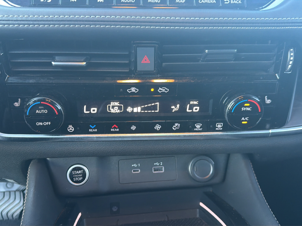 Certified 2021 Nissan Rogue Platinum FWD image 43