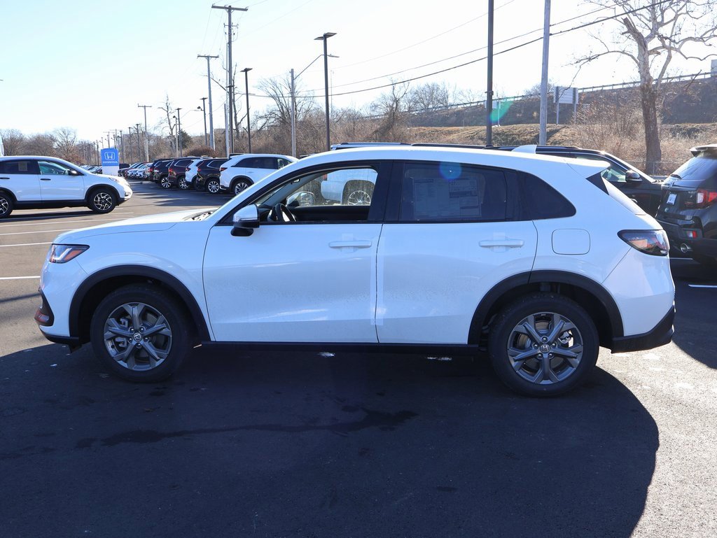 New 2026 Honda HR-V LX image 2