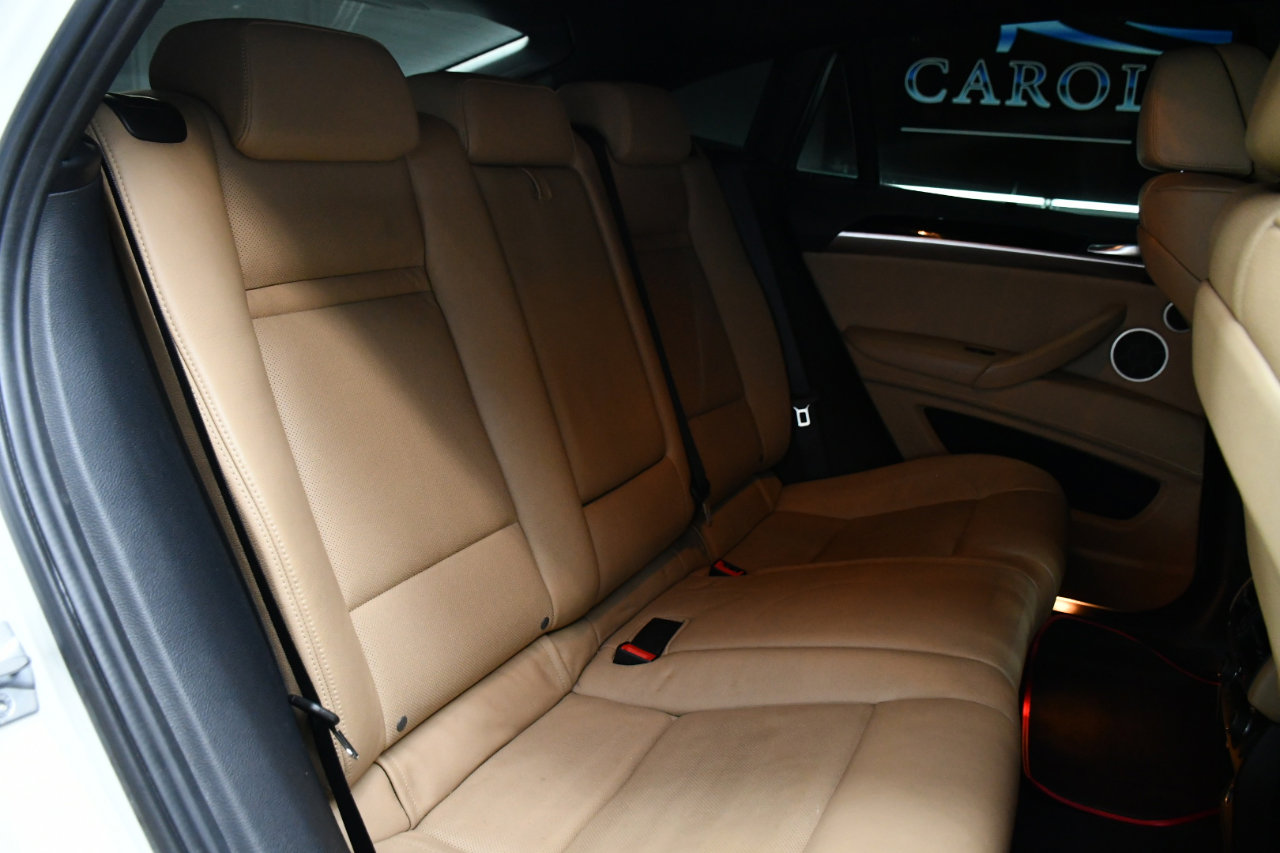 Used 2014 BMW X6 M image 38