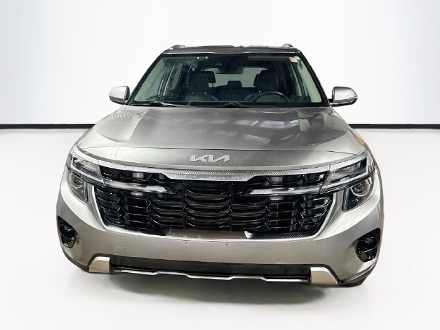Certified 2025 Kia Seltos S AWD/4WD image 2