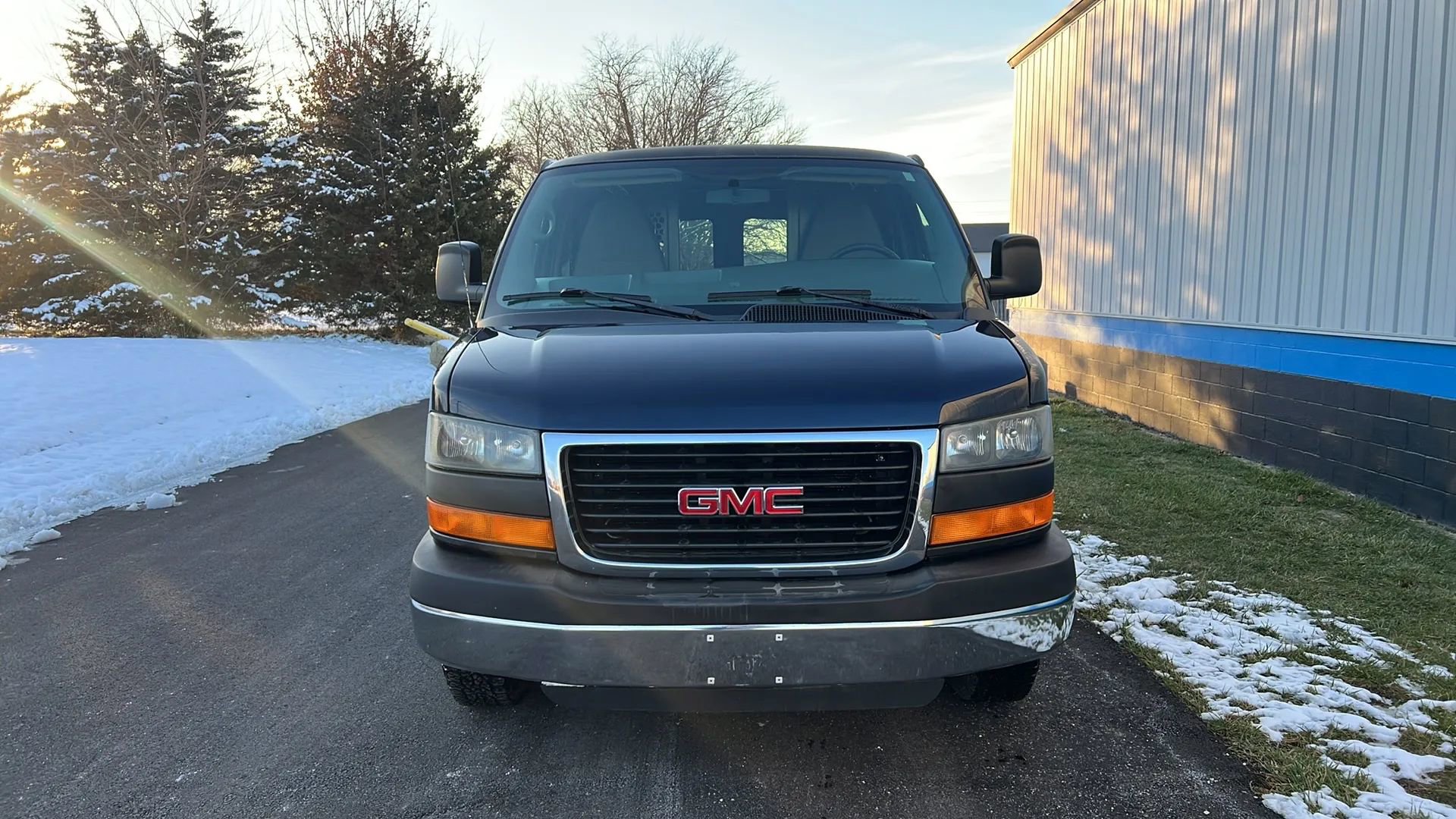 Used 2013 GMC Savana 2500 w/ Power Package image 2
