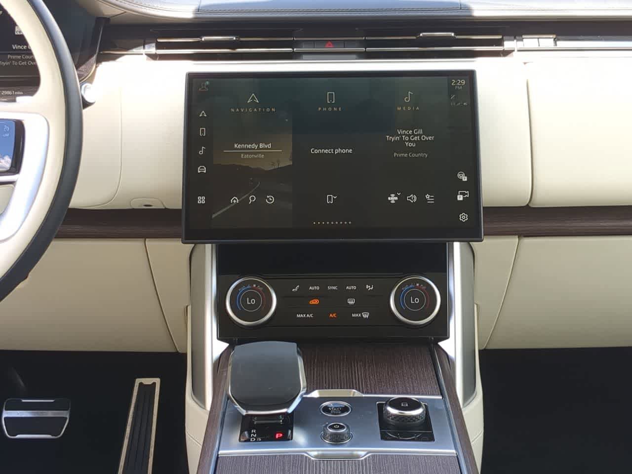 Certified 2023 Land Rover Range Rover Autobiography AWD/4WD image 29