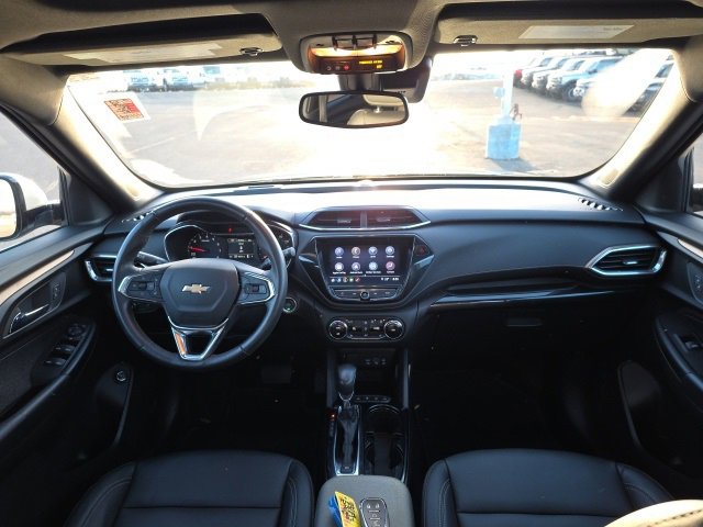 Used 2023 Chevrolet TrailBlazer ACTIV w/ Sun and Liftgate Package image 11