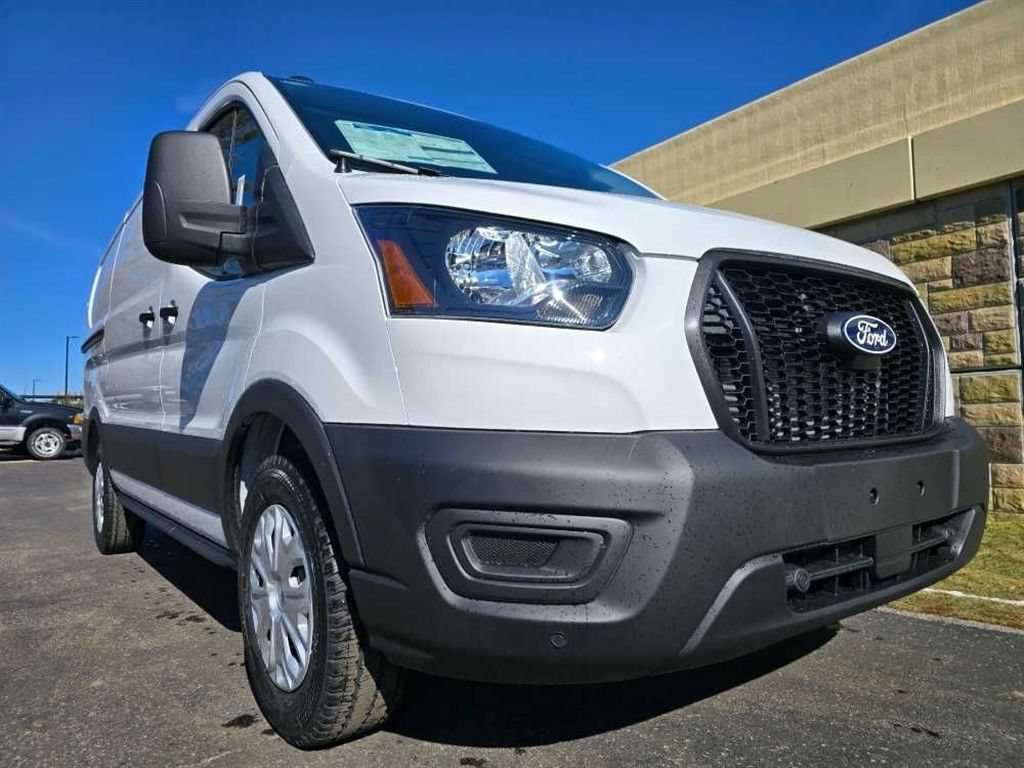 New 2026 Ford Transit 150 Low Roof RWD image 30