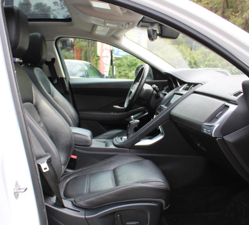 Used 2018 Jaguar E-PACE S image 38