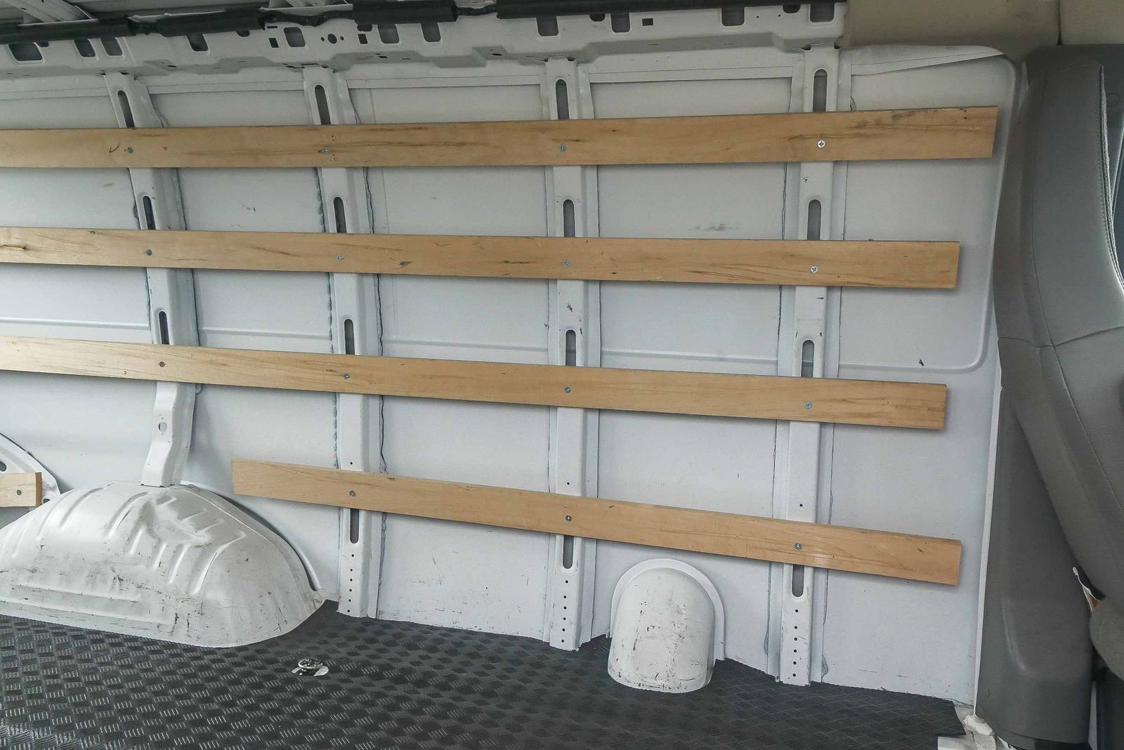 Used 2022 Chevrolet Express 2500 w/ Driver Convenience Package image 11