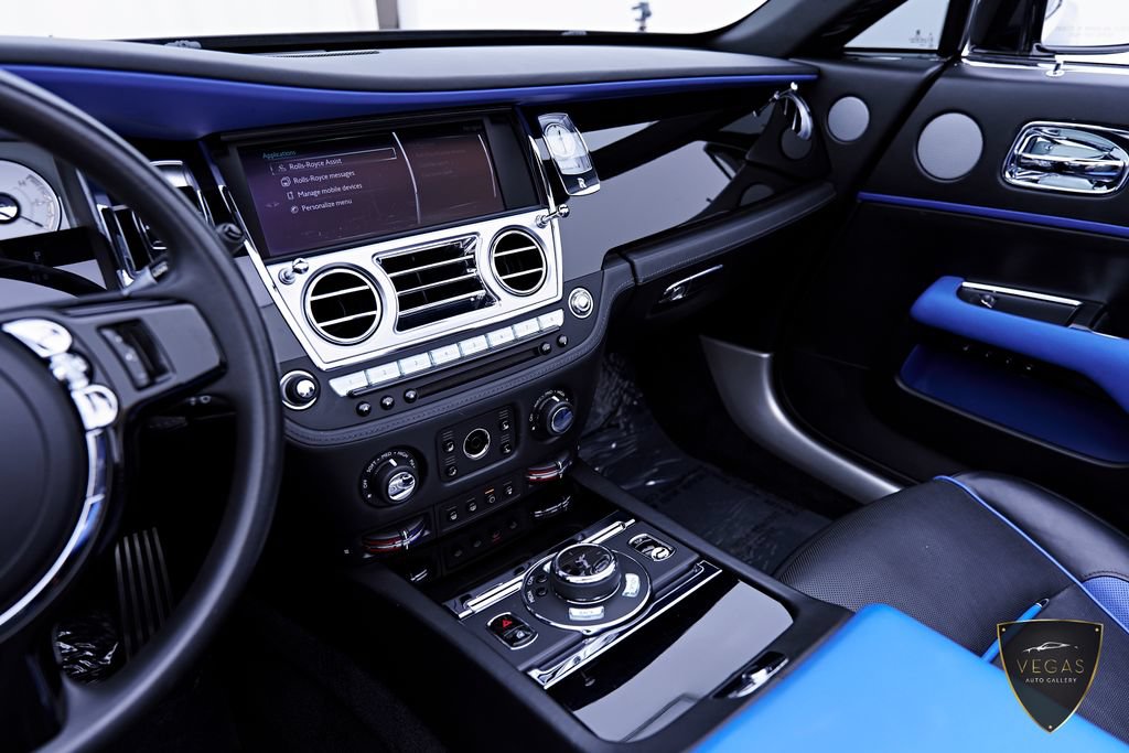 Used 2019 Rolls-Royce Dawn RWD image 82