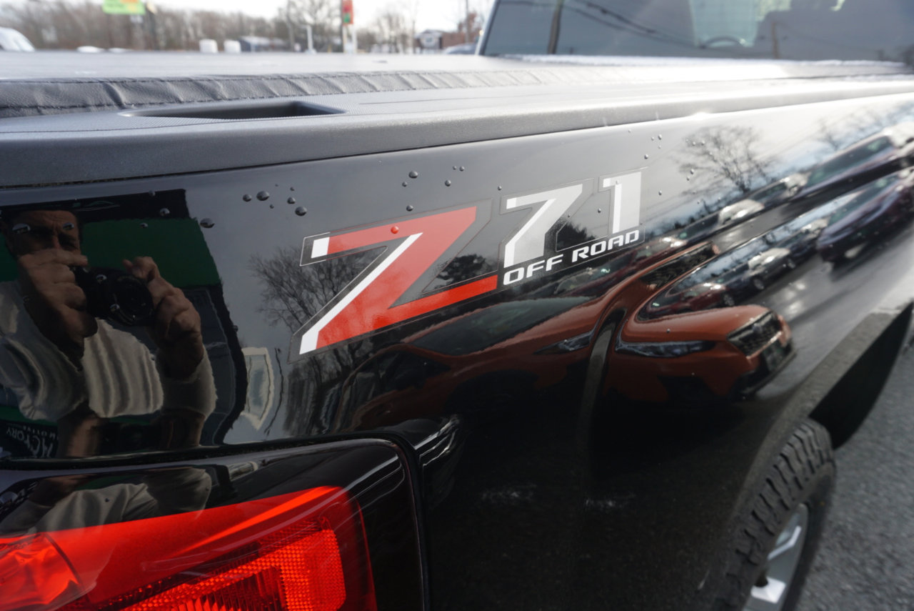 Used 2019 Chevrolet Silverado 1500 LT w/ All Star Edition image 6