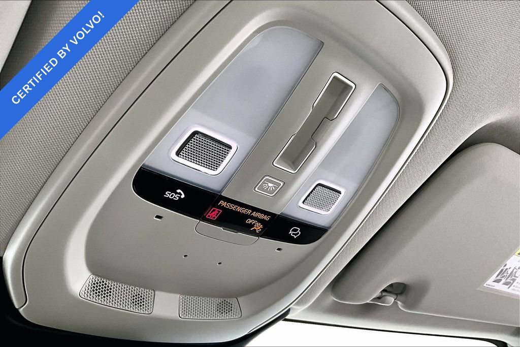 Certified 2025 Volvo XC60 B5 Plus AWD/4WD image 30