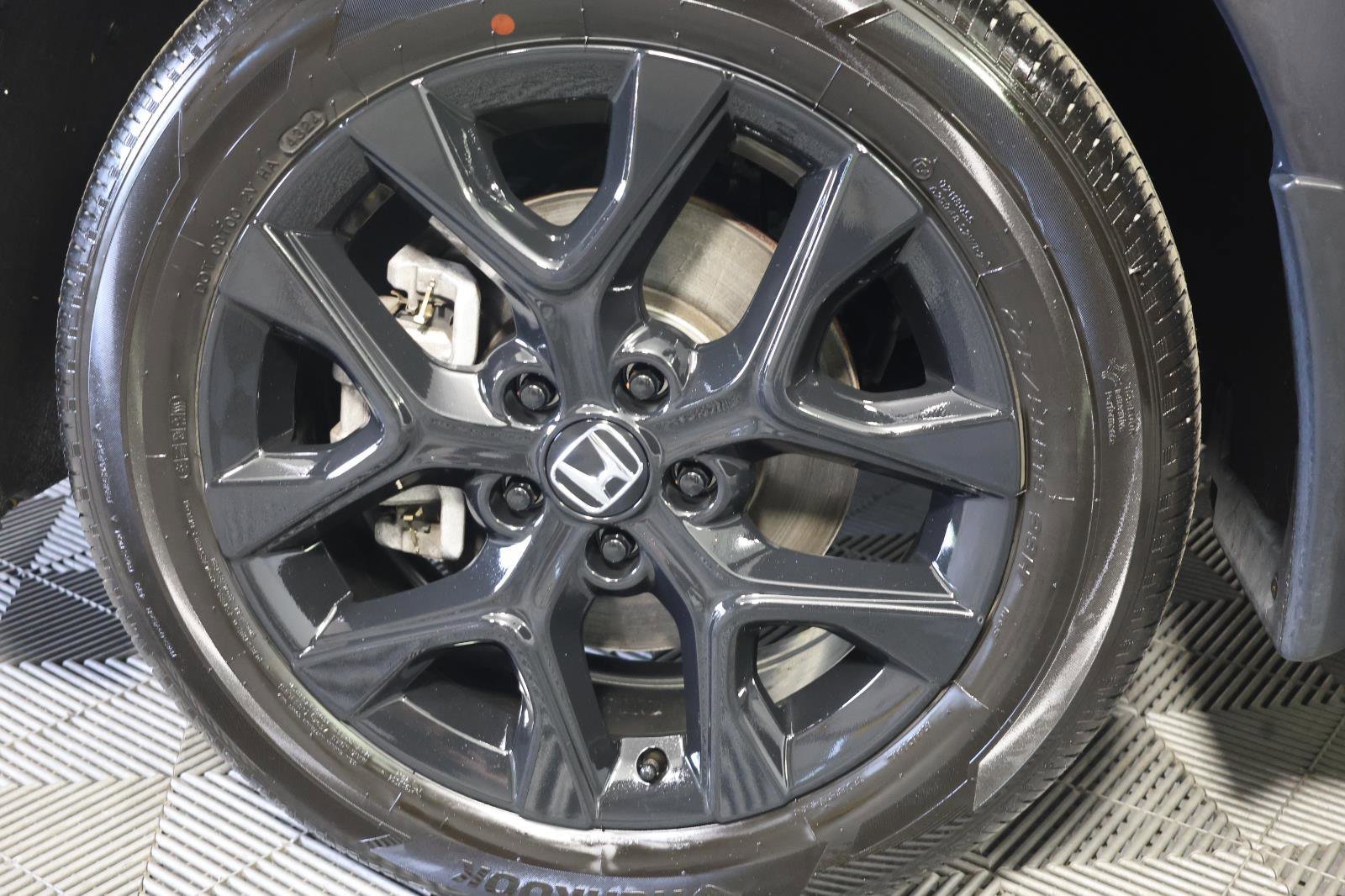 Used 2025 Honda HR-V Sport image 25