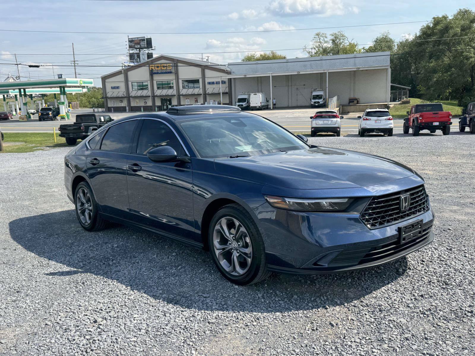 Used 2024 Honda Accord EX image 28