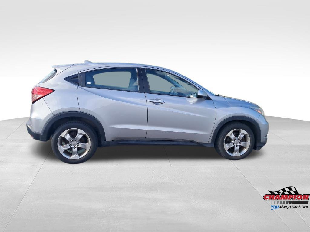 Used 2017 Honda HR-V LX image 7