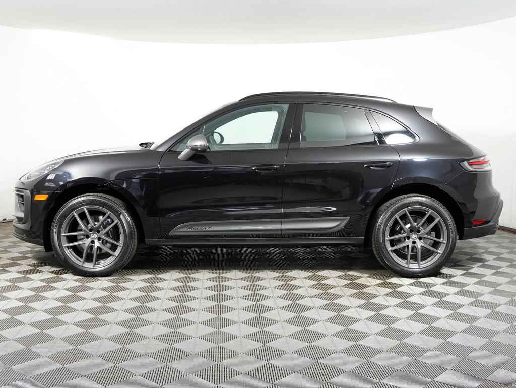 Certified 2026 Porsche Macan Turbo AWD/4WD image 2