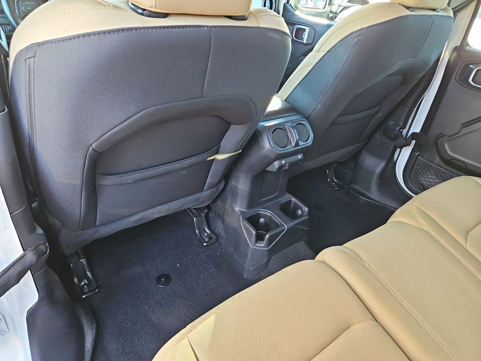 Used 2021 Jeep Wrangler Unlimited Sport image 17