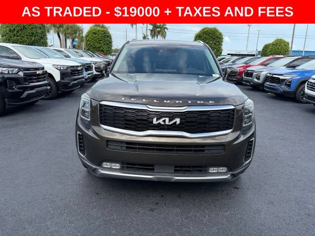 Used 2022 Kia Telluride SX w/ Towing Package FWD image 2