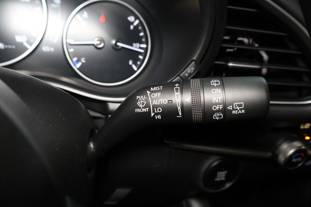 Used 2022 MAZDA MAZDA3 s FWD image 23